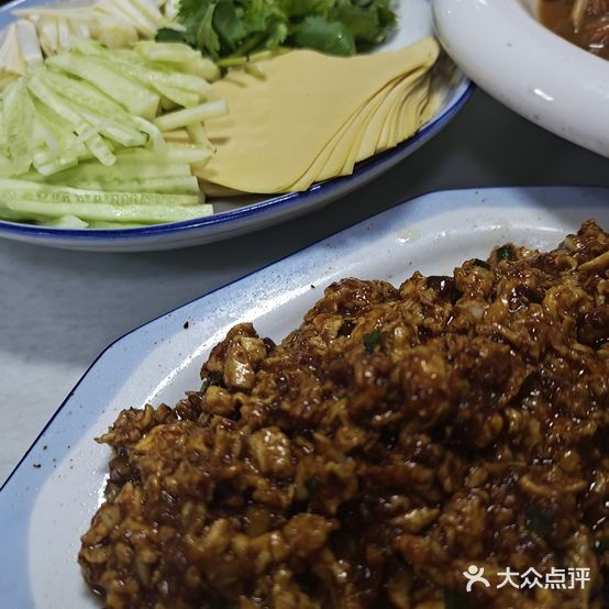 东北饭店(殷唐路店)