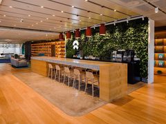 -蔚来中心(北京中关村店)