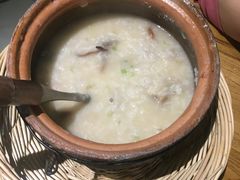 走地鸡滋补粥-潮粥荟·潮汕砂锅粥(朝阳大悦城店)