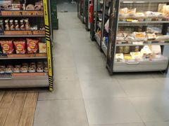 -全家便利店(上海南站站店)