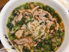 雪里蕻肉丝-易裕和·长沙米粉(竹塘西路店)