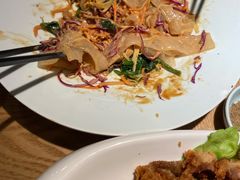-宽鲜锅贴家常菜(永旺东部购物中心香港中路店)