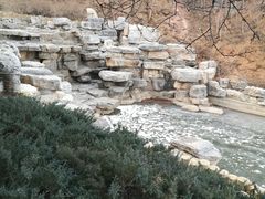 -鬼笑石后山停车场
