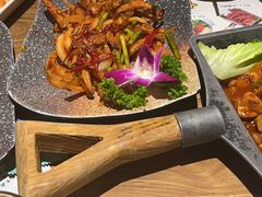 -冰川冷面·延边菜·炭烤串(观前店)