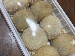 芝麻打糕-传闻来紫菜包饭·打糕(西塔韩百店)