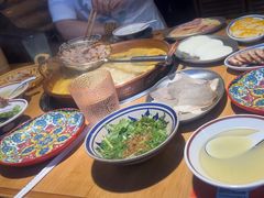 -洱火云南酸菜牛肉火锅(石景山当代商城店)