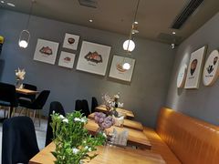 -POKEE VIA&Brunch·维娅(重庆来福士店)
