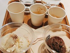 -LAVAZZA 拉瓦萨咖啡(北外滩来福士店)