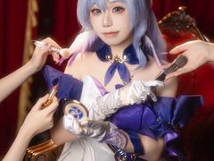 -米游妙妙屋cosplay换装自拍摄影体验馆