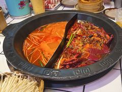 -巴卤社老火锅(财富店)