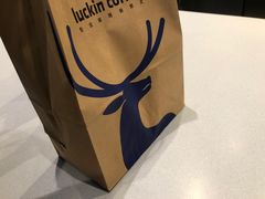 -瑞幸咖啡(凯德龙之梦莘庄店)