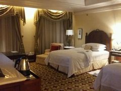 -广州富力丽思卡尔顿酒店