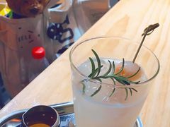 啡仔笑（荔枝美式苏打）-无牌咖啡&酒馆