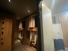 -一间森林酒店(上海人民广场店)
