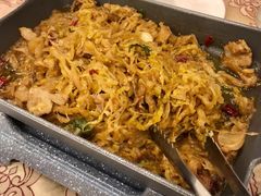 五花肉炒酸菜-长白山国际酒店中餐厅