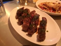 草饲肋眼牛排佐红葱欧芹香辣酱-Ocean's Table 欧舍