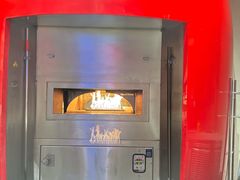 -城市大道红炉披萨烘焙坊