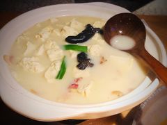 土家手掰柴火豆腐-吃饭皇帝大(解放西路店)