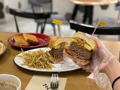 -HELLO 27 意面·沙拉·帕尼尼