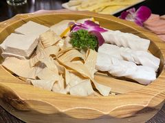 -滇釜火锅·能喝汤的火锅(车公庄店)