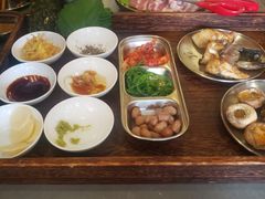 -围炉肉舍•炭烤活鳗•丹东海鲜烤肉(步行街店)