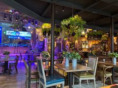 -临界音乐酒馆·小龙虾·江湖菜(华熙LIVE·鱼洞店)