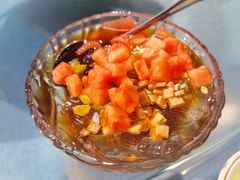 -兔行天下-鸿鹤鲜锅兔(中海国际店)