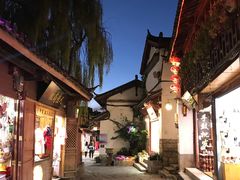 -丁丁&当当牦牛酸奶·酥油面包(官门口店)