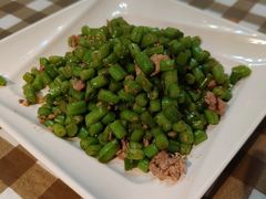 -新大咀港式茶餐厅(宝山万达店)