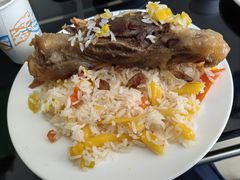 -特丰抓饭(莱茵庄园店)