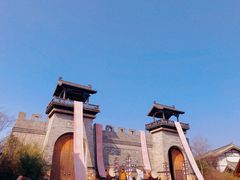 -茅山东方盐湖城景区