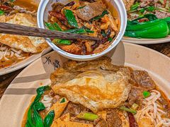 -方铲铲·成都板凳面(滨江银泰店)