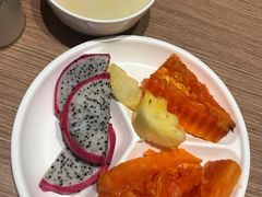 自助水果沙拉-诺丁牛排披萨自助餐厅(汕头苏宁店)