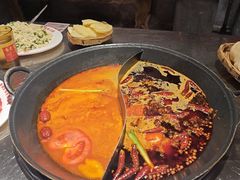 -朱光玉火锅馆(小寨原力场店)