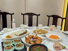 -梅利汴京烤鸭•开封豫菜地标店(东大街店)
