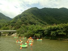 -雅鲁激流探险漂流