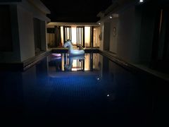 -三亚湾海居铂尔曼度假酒店