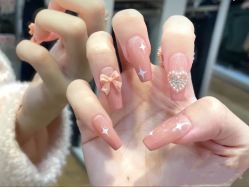 -悦指间美甲美睫