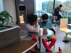 大堂-麦当劳(展览路店)