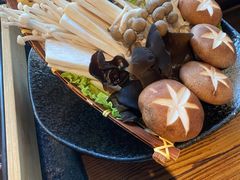 -湊湊火锅·茶憩(南京东路悦荟店)