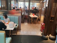 -阿瓦山寨·湘菜现炒·剁椒鱼头王(咸阳总店)
