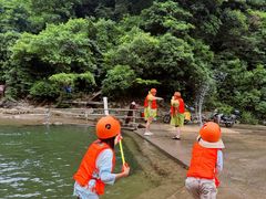 -安吉龙王山峡谷漂流