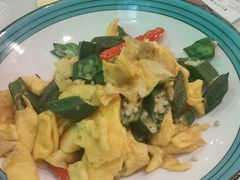 秋葵炒鸡蛋-巴依老爷新疆美食(马驹桥店)