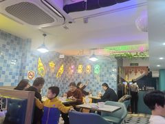大堂-东鑫记港式茶餐厅(南京东路店)