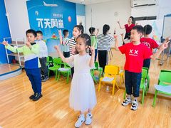 -蓝话筒·少儿成人演讲口才·主持朗诵·戏剧表演(大华第一坊店)