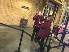 -九又四分之三站台