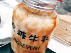黑糖牛乳-蜜思琪蛋糕(民生路店)