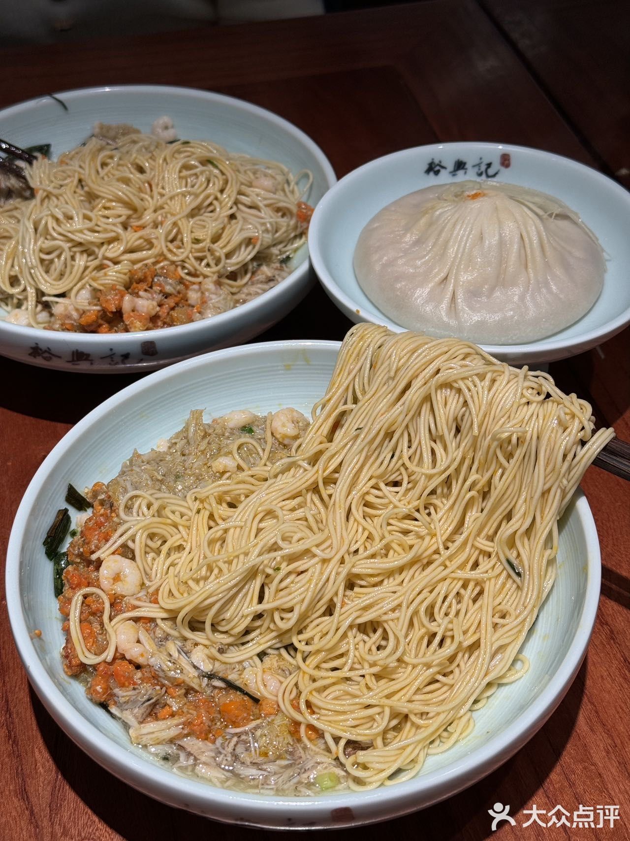 在上海,不容错过的一碗蟹粉面🍜