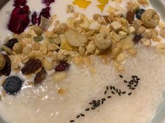 米釀鲜果酸奶-丝路金桃·新疆菜(徐汇店)