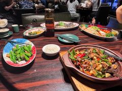 -粤·向群饭店(麓景路店)
